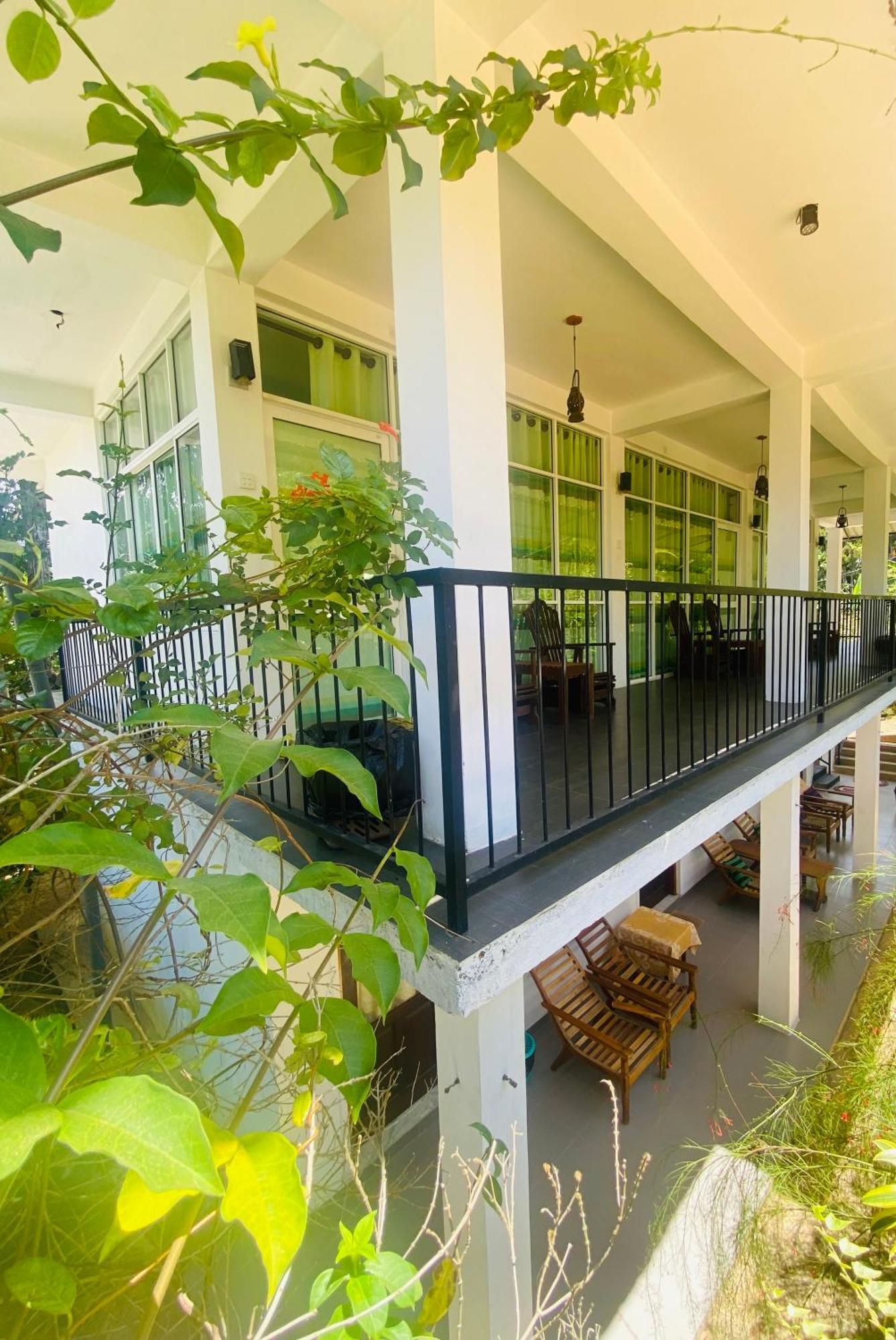 Mount Breeze Ella Hotel Exterior foto